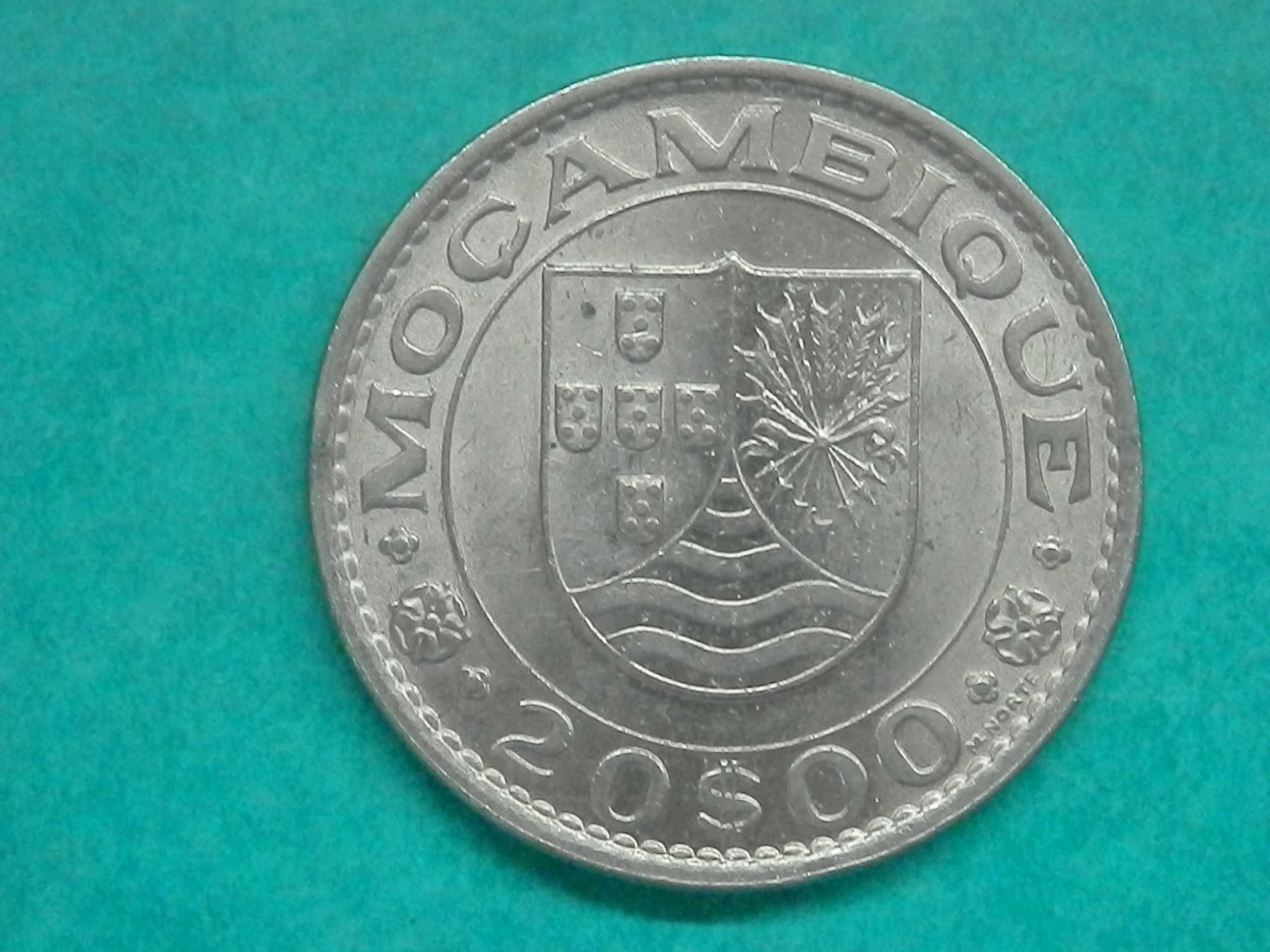 541 - Moçambique: 20$00 escudos 1972 níquel, por 4,00