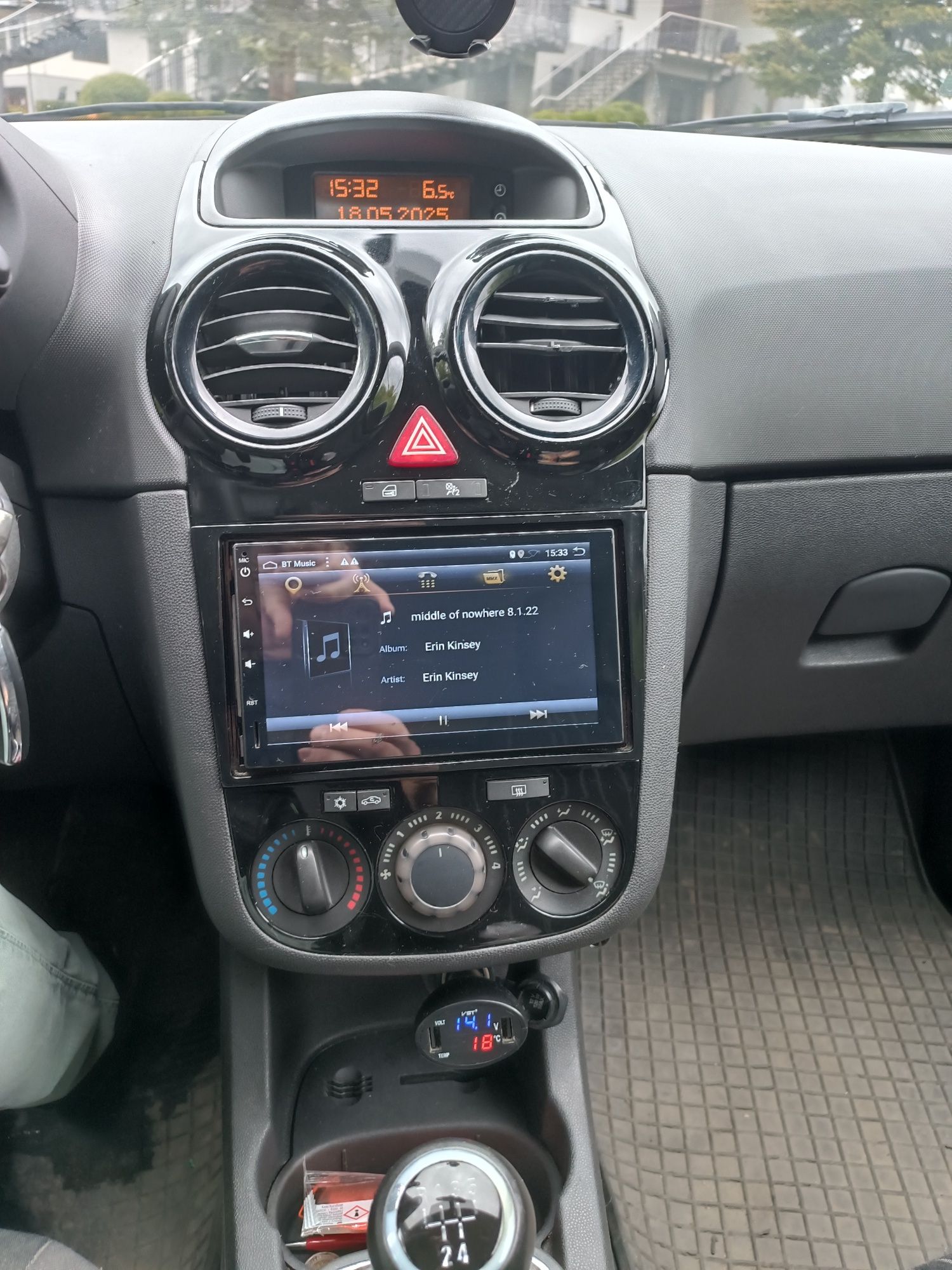 Opel Corsa D   rok 2010