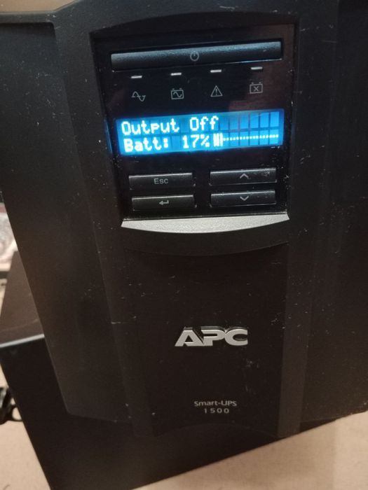 ДБЖ UPS APCДБЖ UPS APC
Пристрій безперебійного живлення APC Smart-UPS