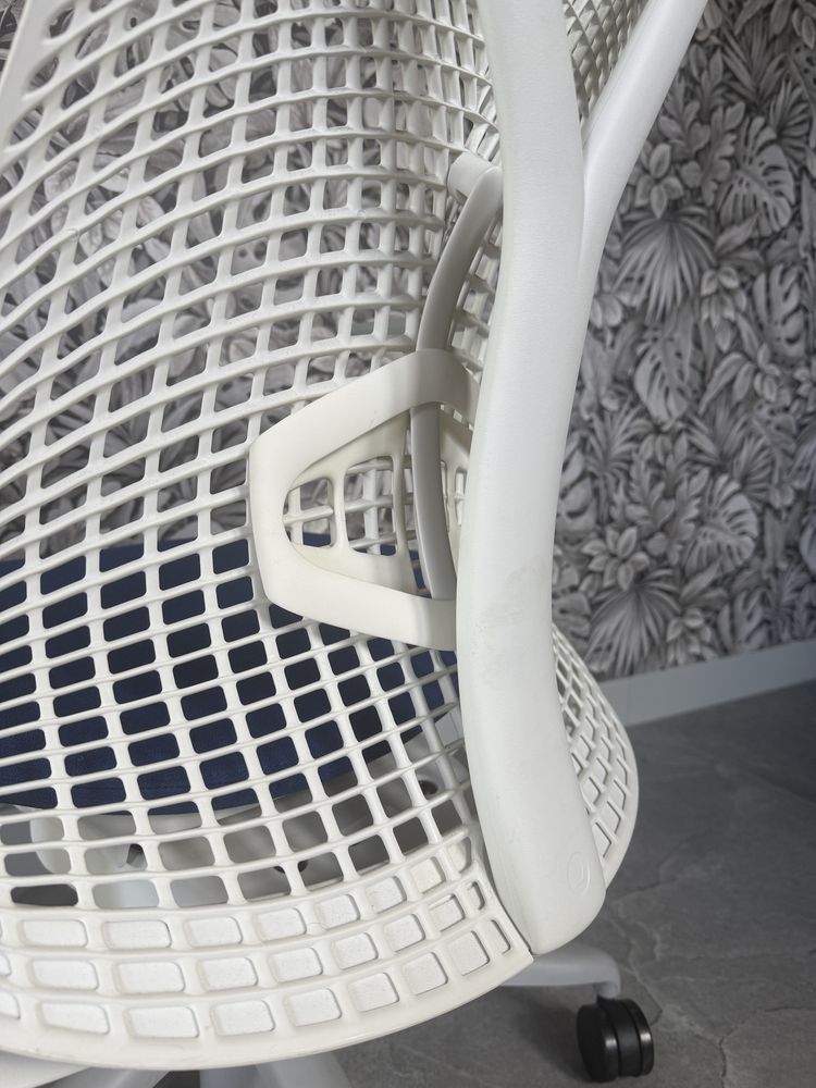 Fotel biurowy ergonomiczny Herman Miller Sayl
