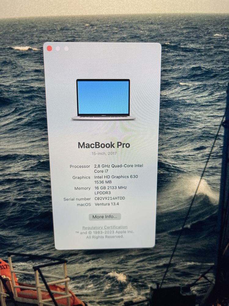 Macbook Pro 15’ 256GB i7 Touchbar