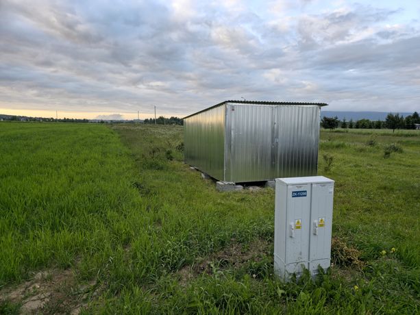 Działka budowlana uzbrojona prąd, woda Górno-Parcele 3156 m