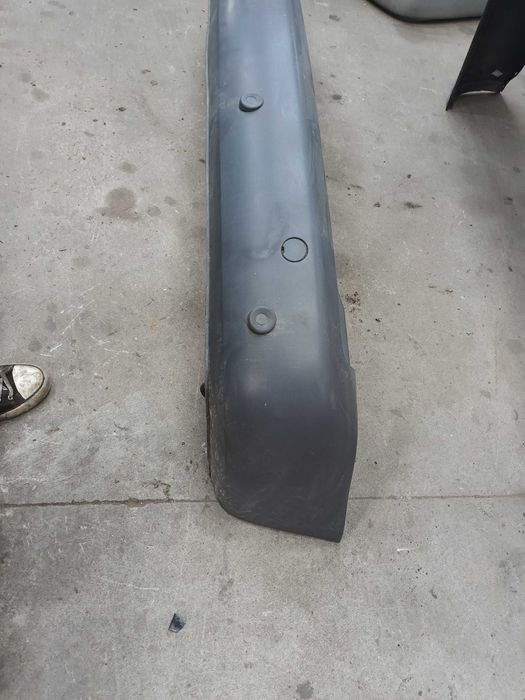 VW Caddy Zderzak Tylny z czujnikami parkowania Krótka Wersja