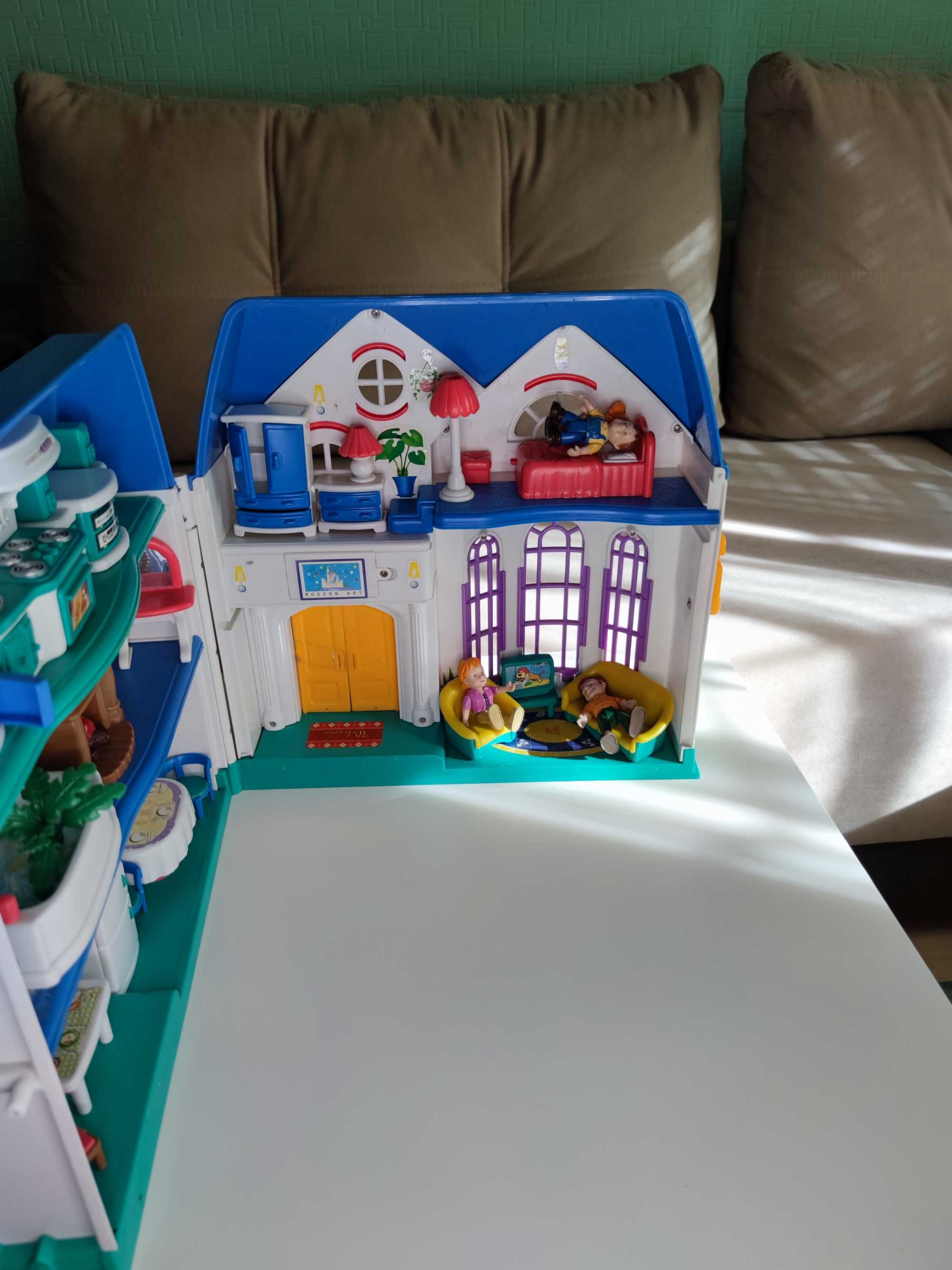Кукольный домик с мебелью Happy Family | Световые и звуковые эффекты