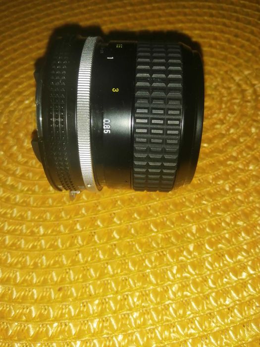 Nikon Nikkor 85 mm 1:2 obiektyw