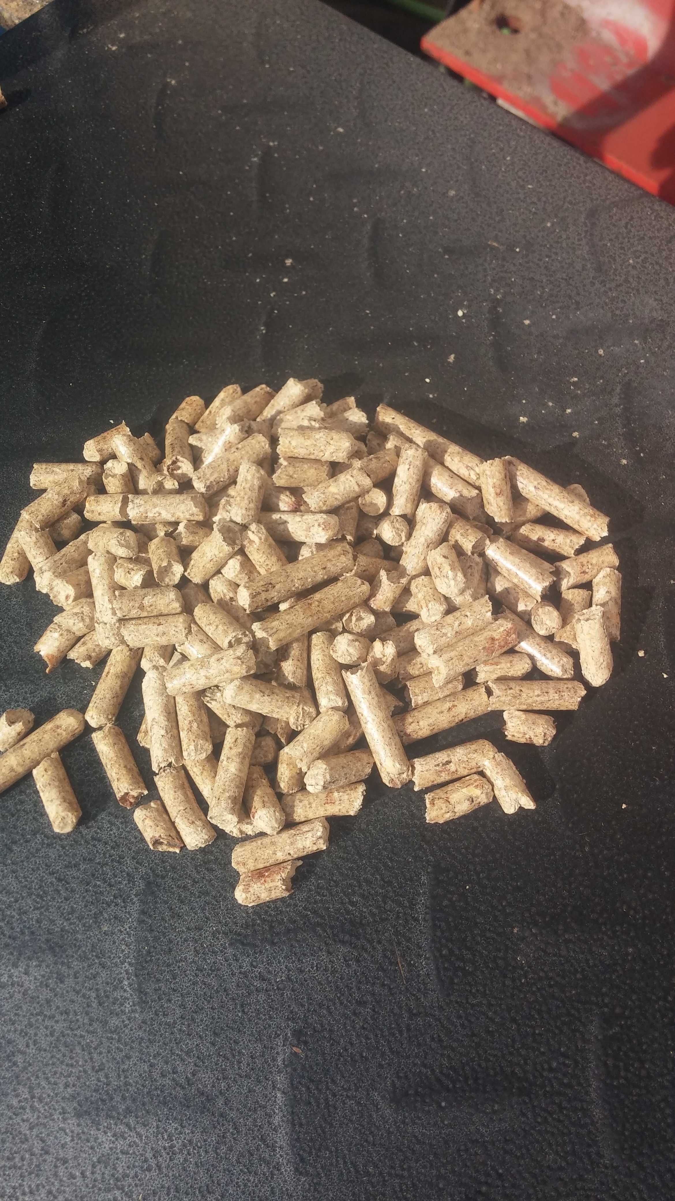 Pellet  A1    Drzewny 6mm 8mm