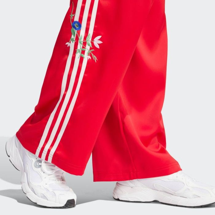 Костюм adidas жіночий