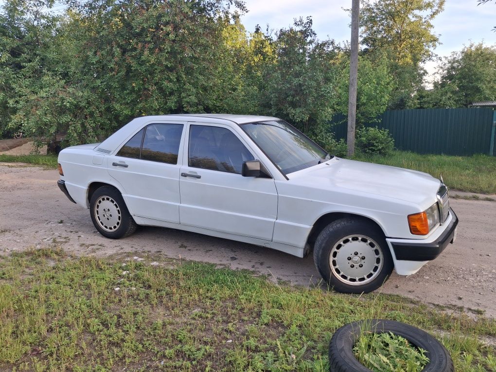 Продам Мерседес 190