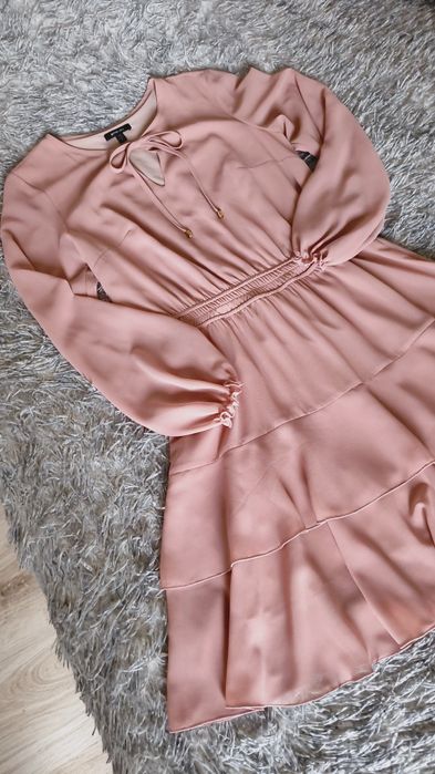 Sukienka ETTE LOU pudrowy róż roz M