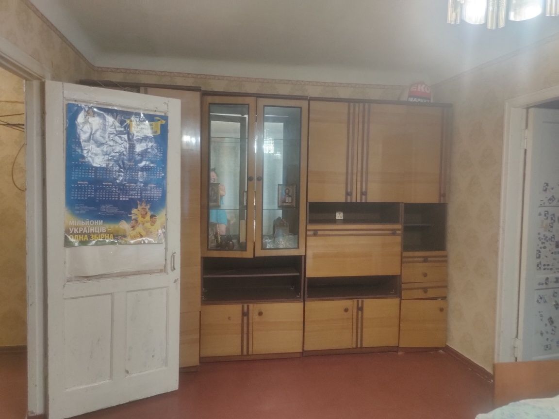 Сдается двухкомнатная квартира ,на 2этэже, в районе ДГМА и автовокзала