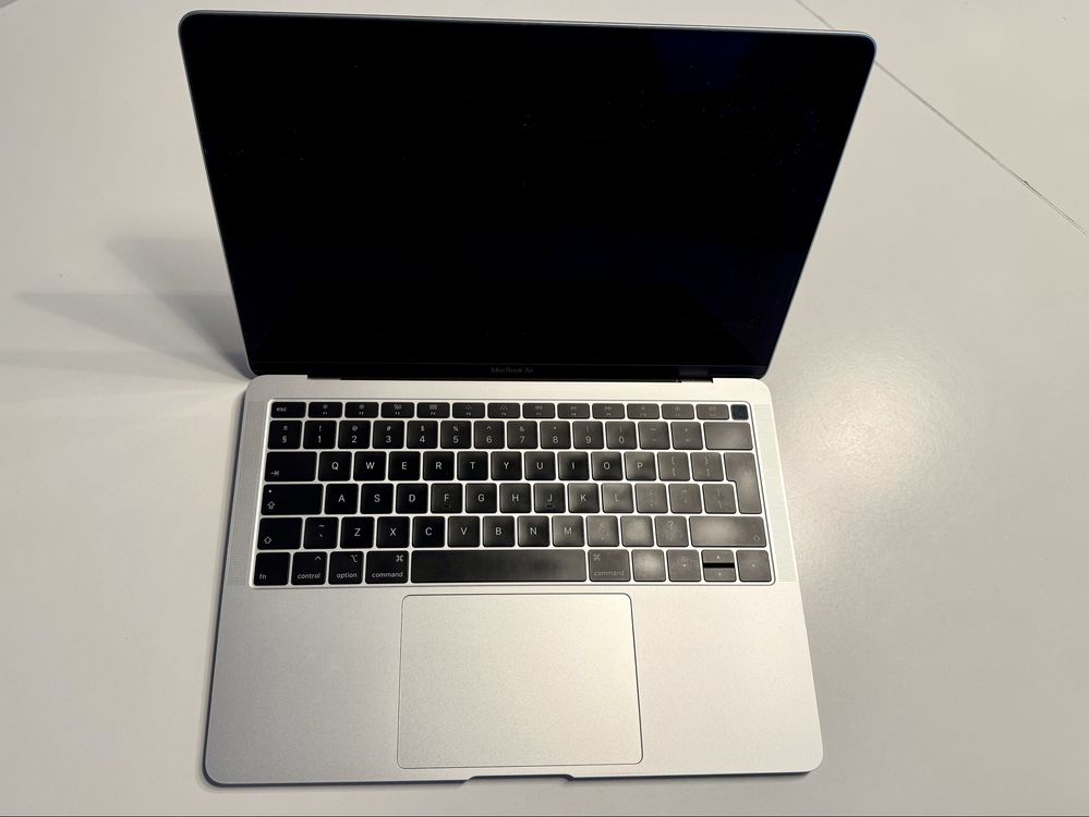 Macbook 13 A1932