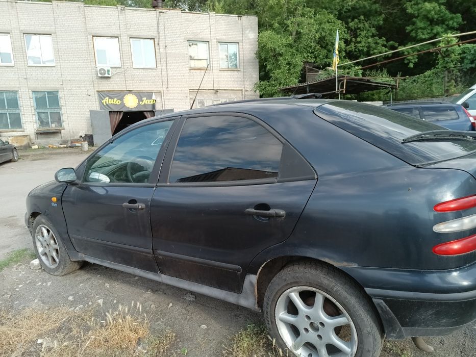 Автівка Фіат брава
