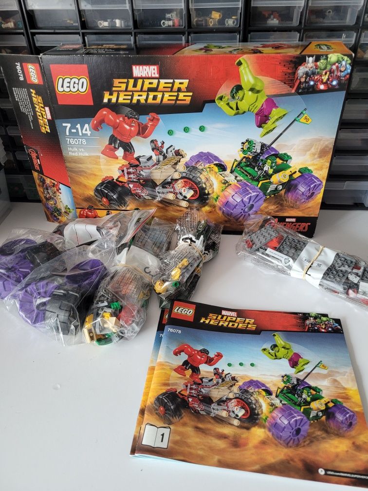 Lego 76078 red hulk vs hulk
