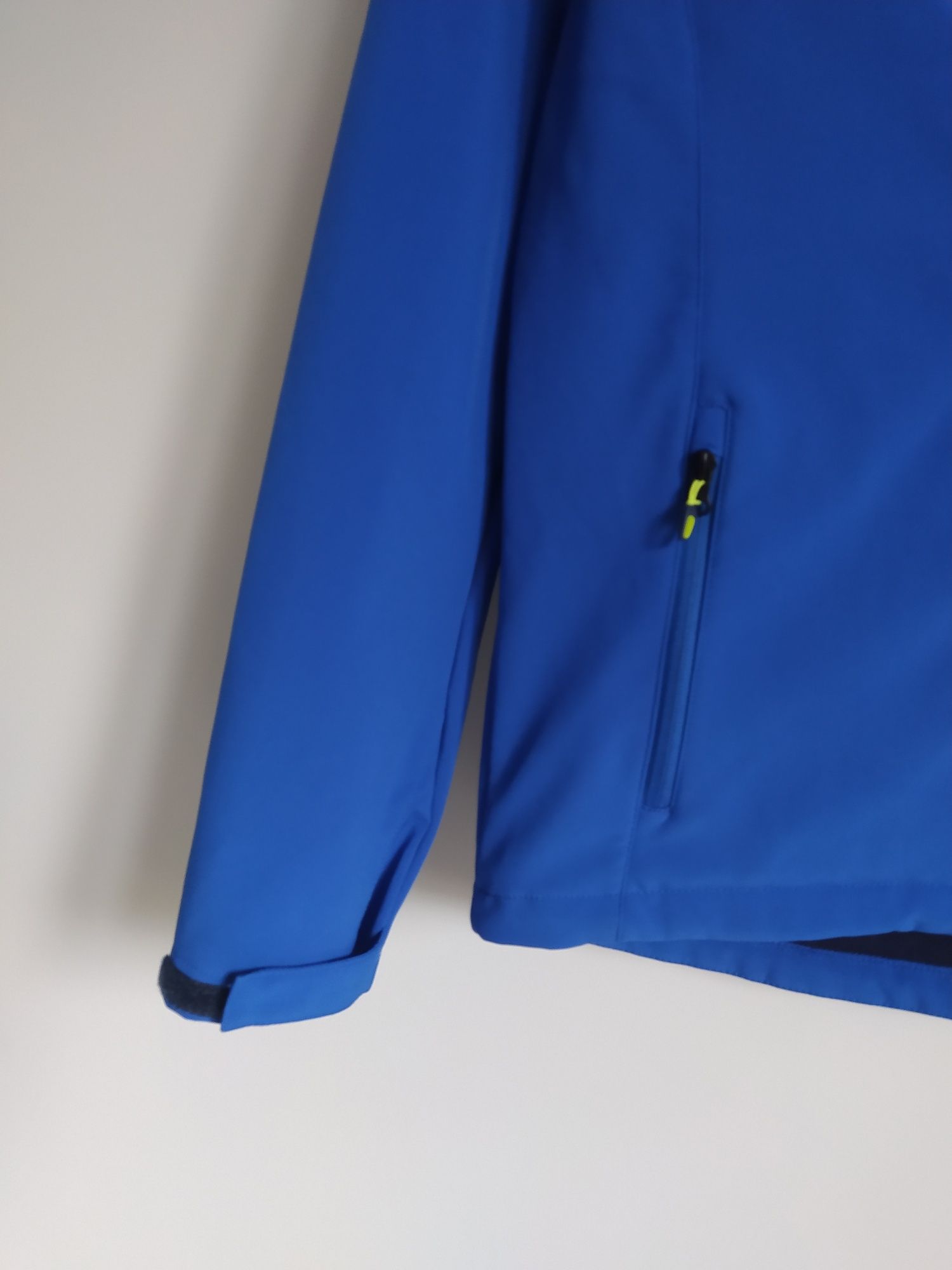 Niebieska kurtka męska, bluza rozpinana softshell ocieplany Tog24