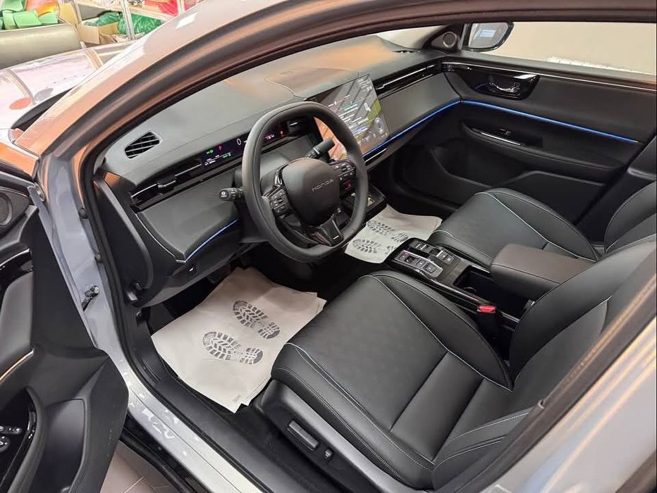 Електроавтомобіль Honda enp 2