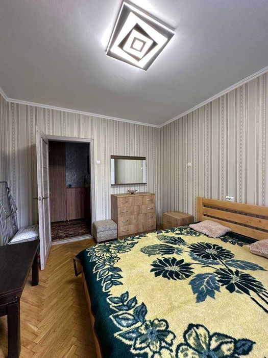 Двокімнатна квартира Д.Галицького,район автовокзалу   11000+ КП