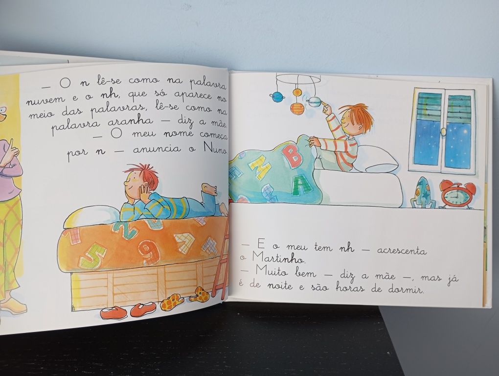 Livro infantil N de Nuno