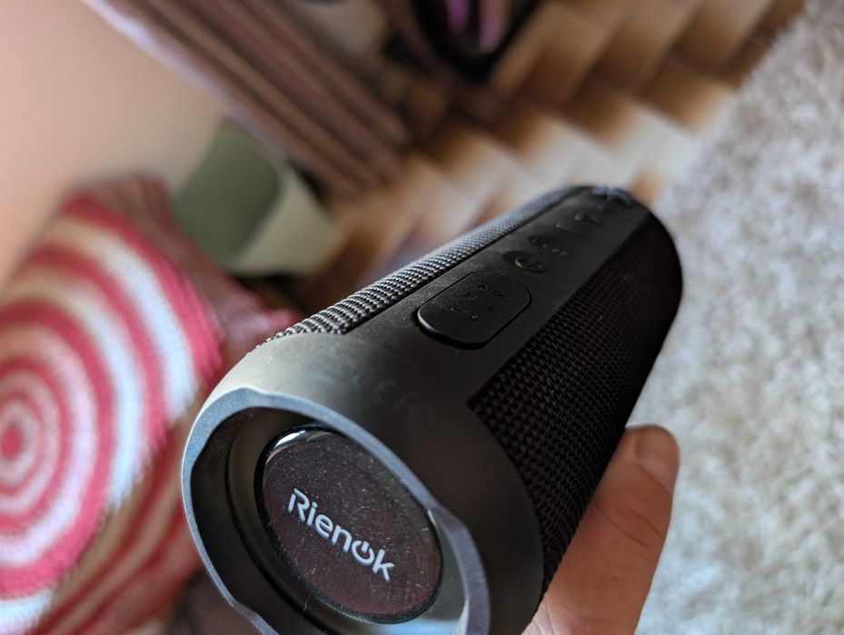 Coluna Rienok bluetooth bluetooth 5.3 semi nova