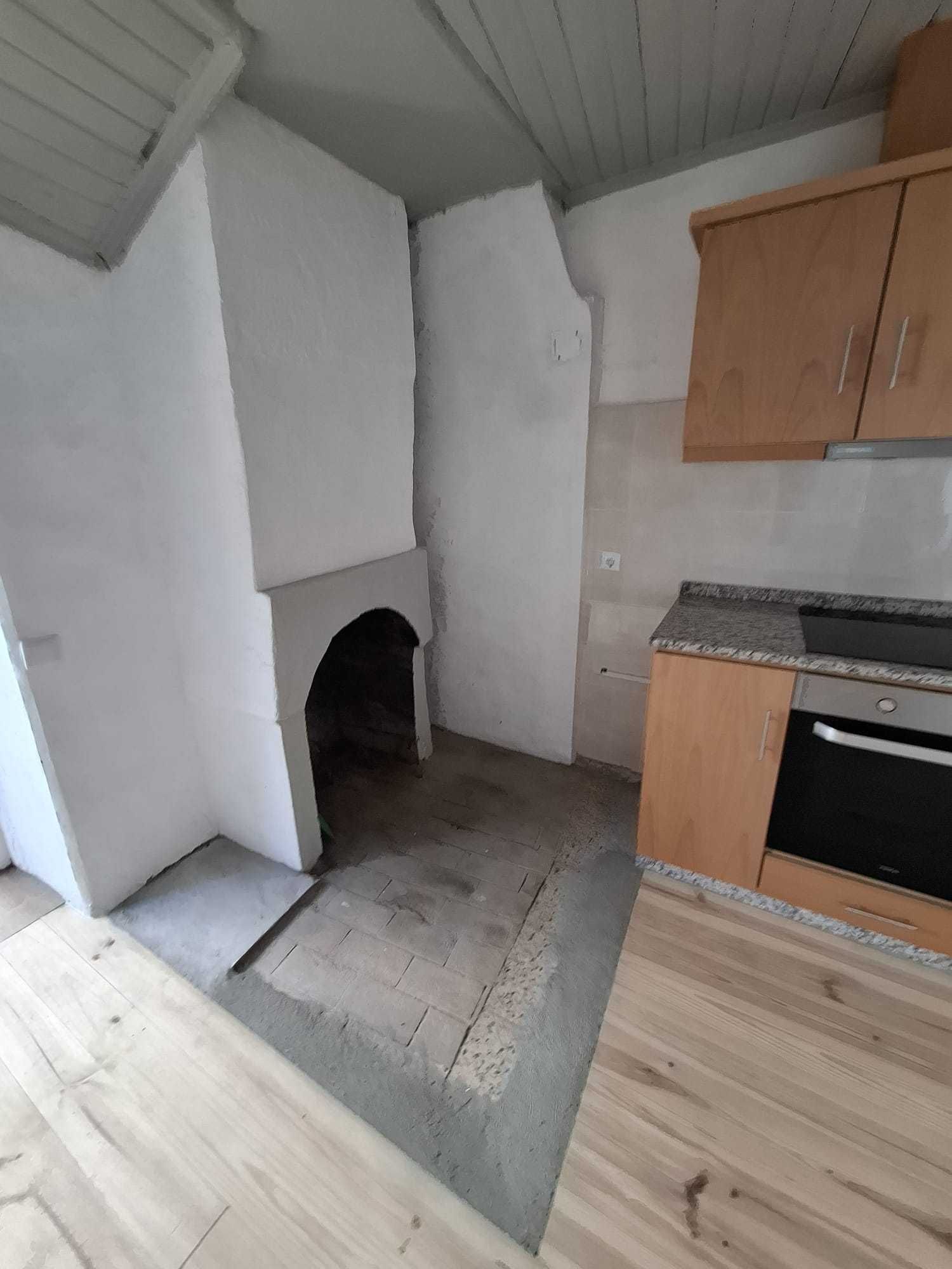 Alogo casa povoa penela penedono