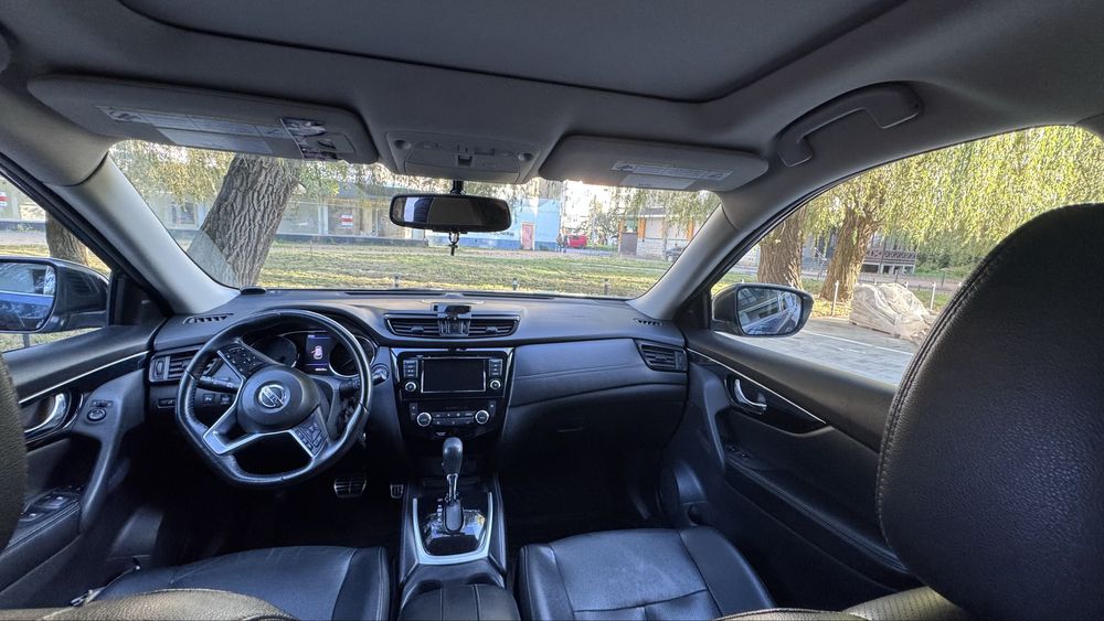 Продам власне авто Nissan Rogue 2016 SL PREMIUM