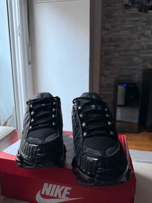 Buty-Trampk-Nike Shox TL Black R.45