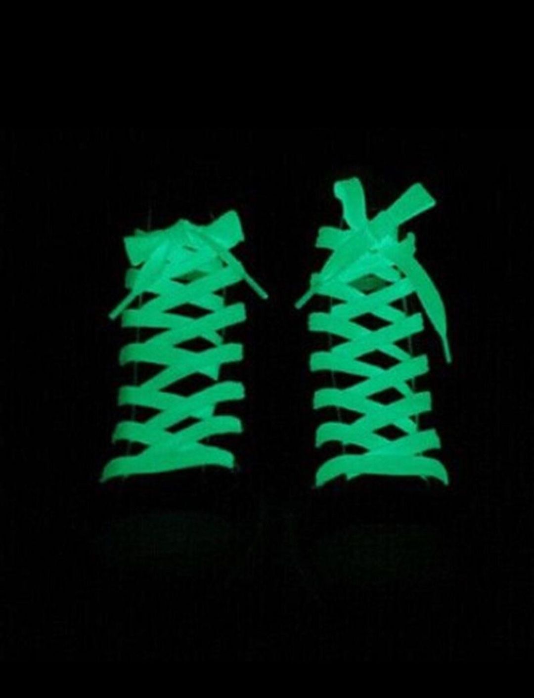 Кеди Sinsay р.36 з вишивкою для дівчинки шнурки світяться спортивні