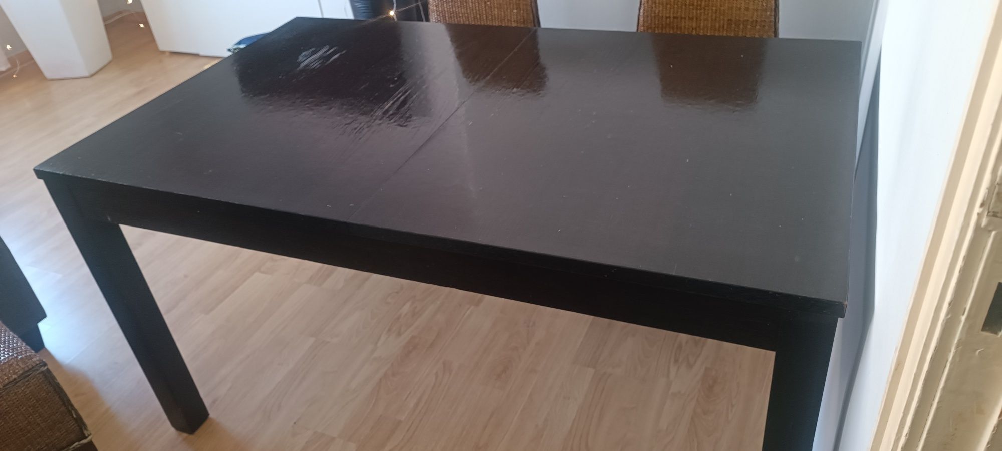 Mesa extensível usada