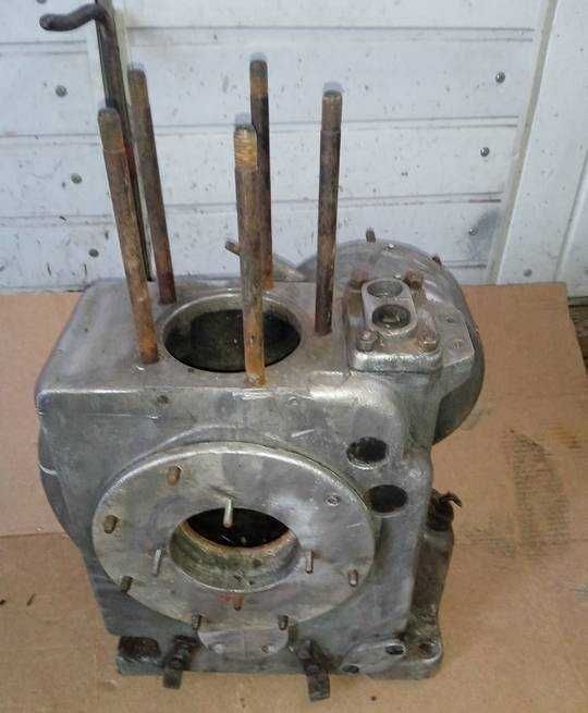 Blok silnika s 7 andoria 301 d