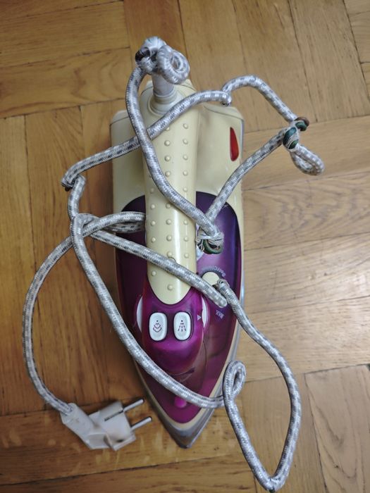 Scarlett Ashton 2200w