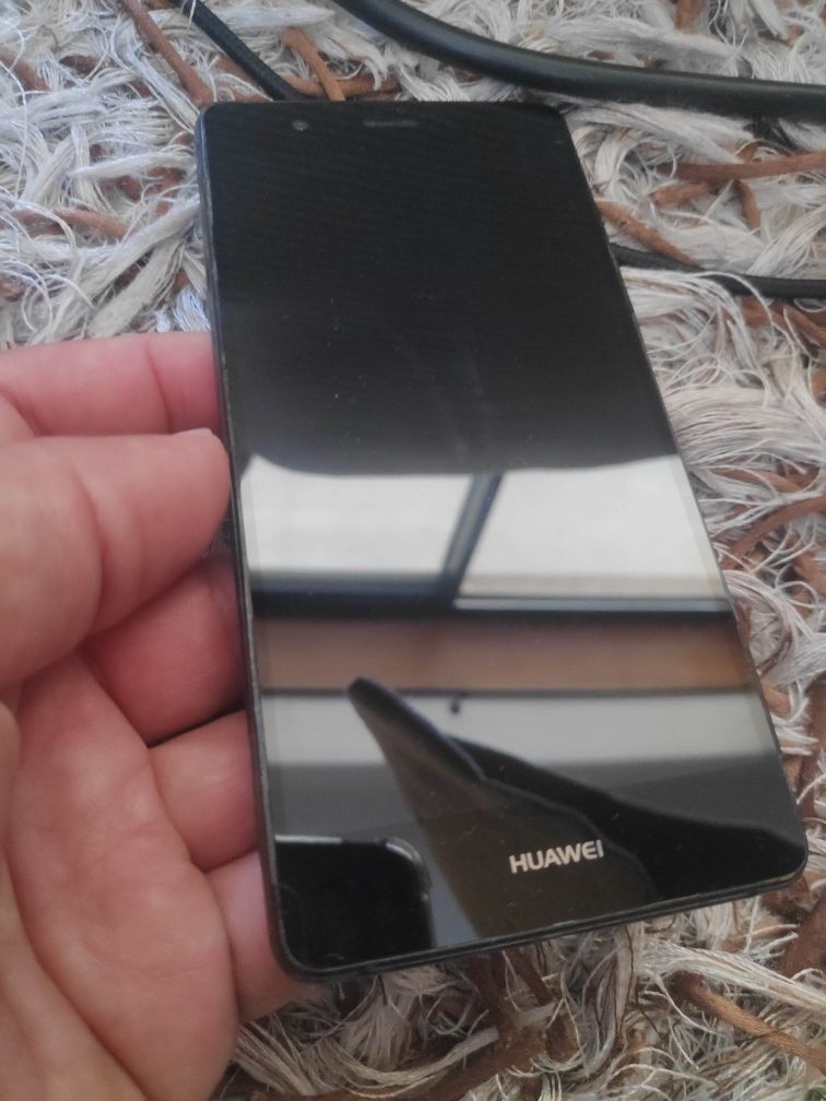 Smartphone telemóvel huawei bom estado