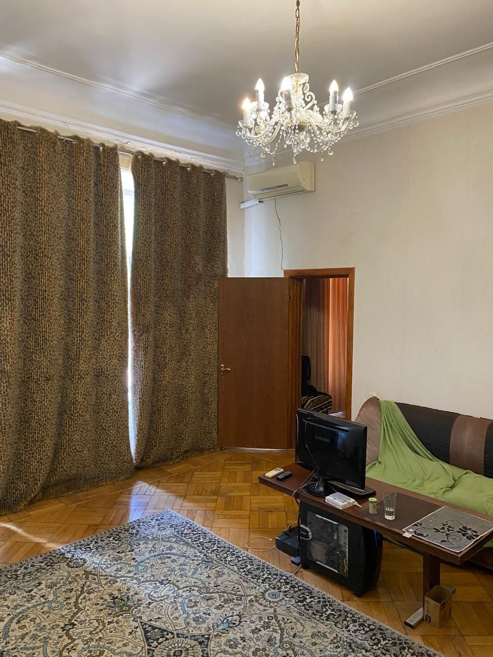 Продам квартиру. Центр Одеси. 200 кв.м 8 кiмнат