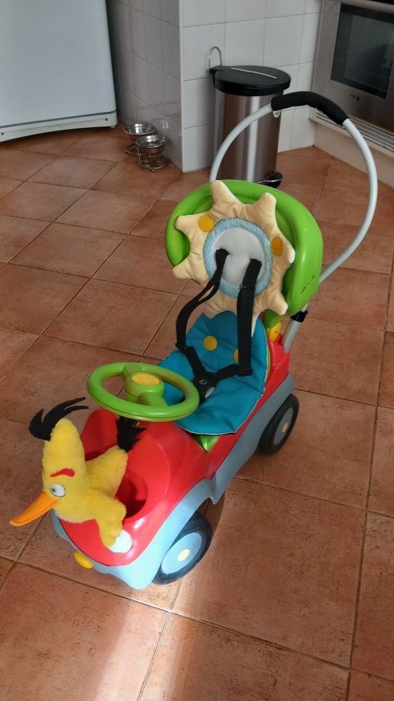 CARRINHO ANDADOR como novo15€. Brinquedo,Casa,Sala,Quarto,passeio,etc.