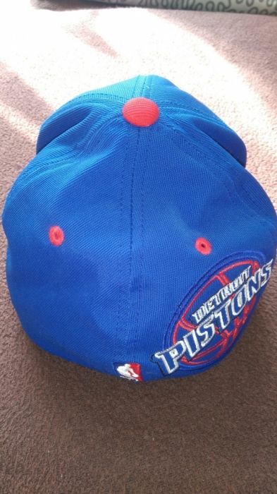 Czapka kolekcjonerska z daszkiem NBA, Pistons, Adidas