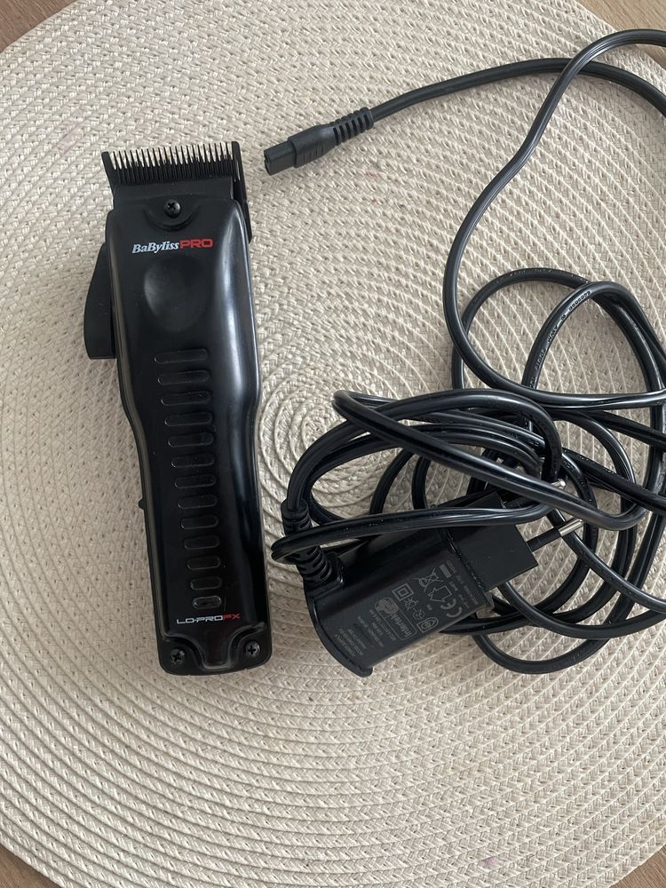 Продам машинку для стрижки BaByliss Pro Lo-Pro FX (FX825E)