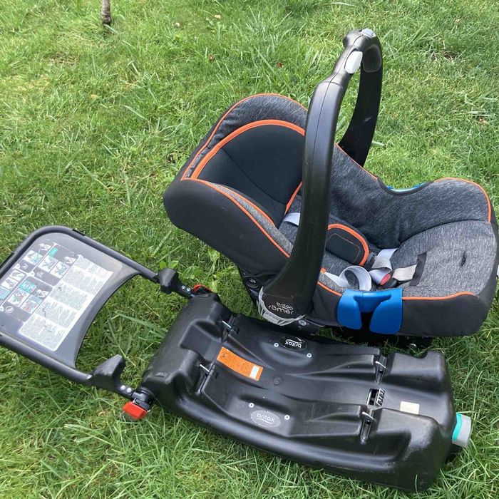 Дитяче автокрісло britax romer baby-safe ii-size автолюлька автокресло