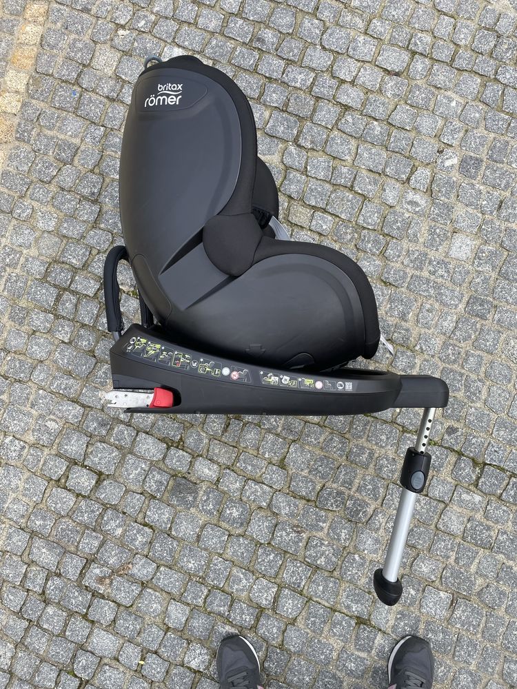 Cadeira auto britax romer quase nova
