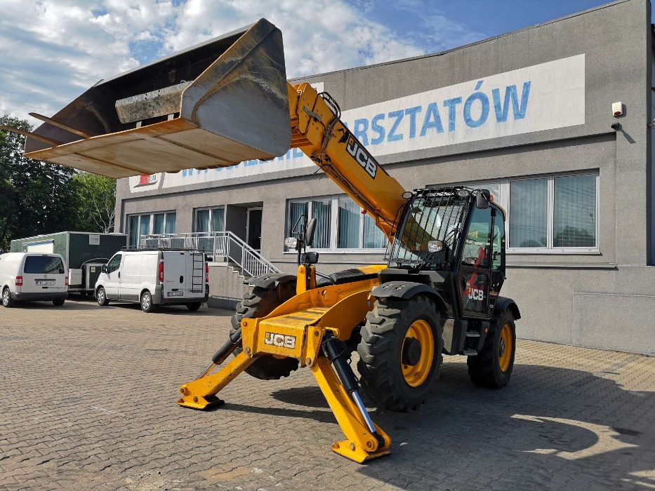 Ładowarka teleskopowa JCB Manitou wynajem