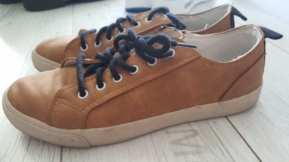 Buty całoroczne Zara