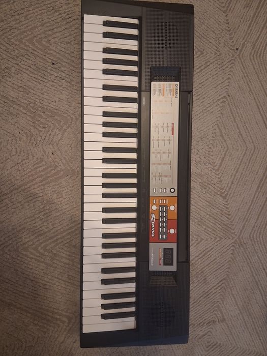 Keyboard Yamaha PSR.F50