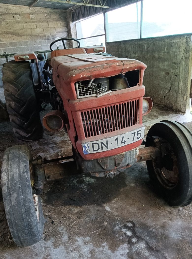 Tratar Fiat 750 special