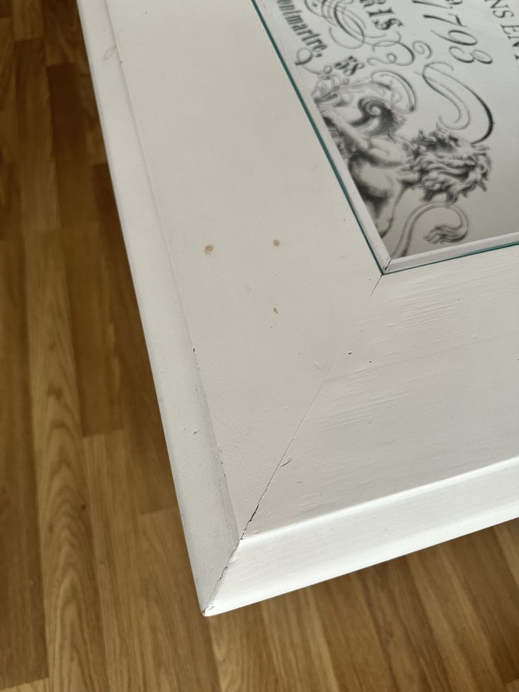 Stolik kawowy drewniany z szufladą i szklem