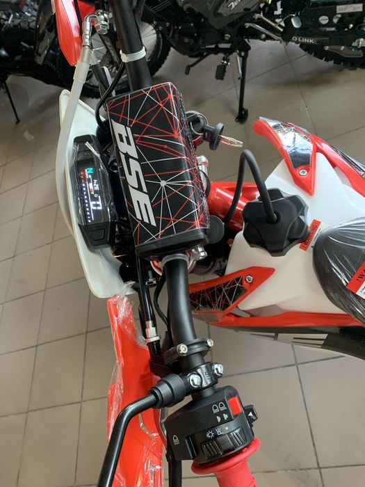 Мотоцикл BSE. 250сс. S-2 Ендуро. Доставка.