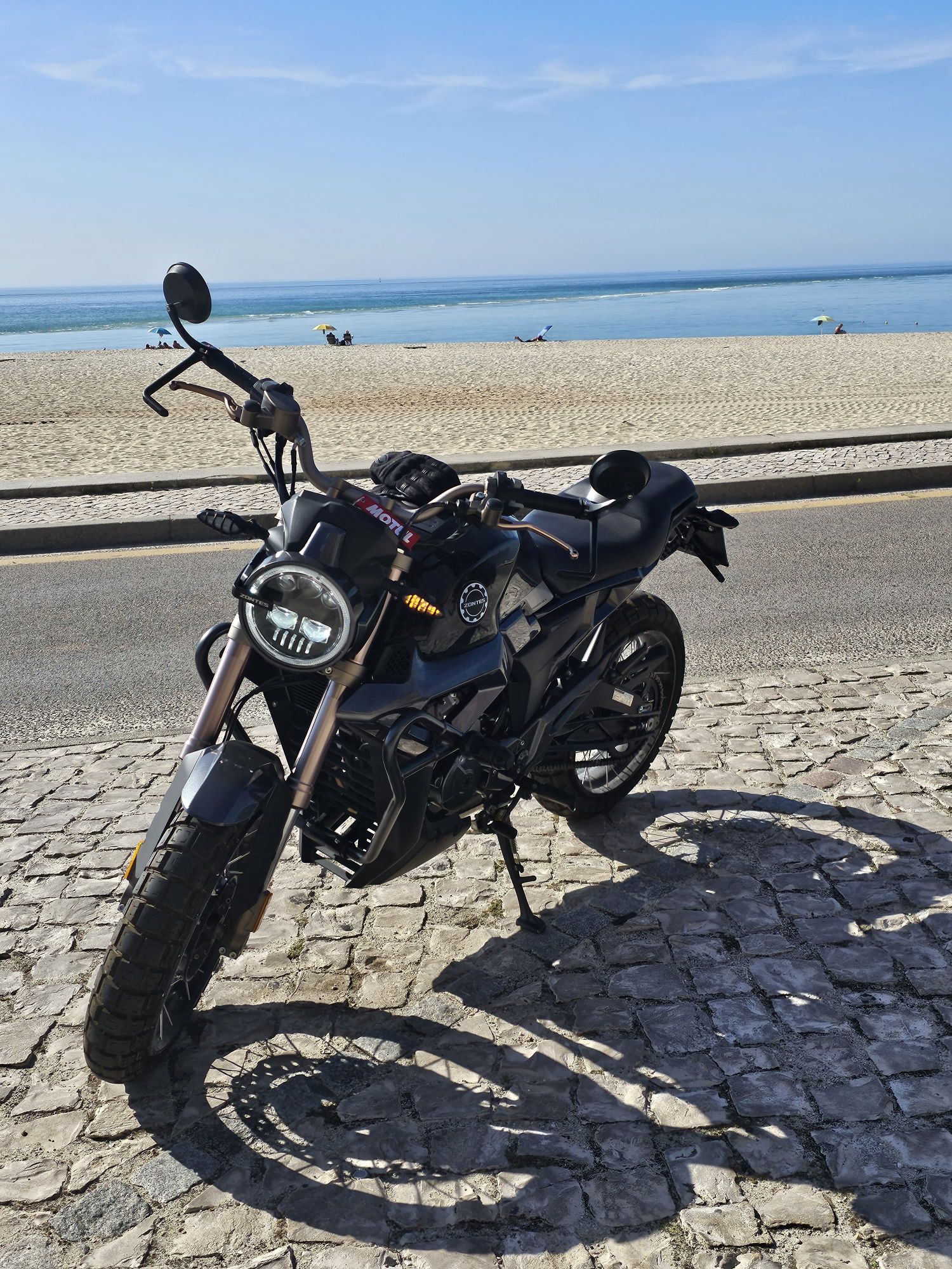 Zontes G1x 125cc c/ suporte mala