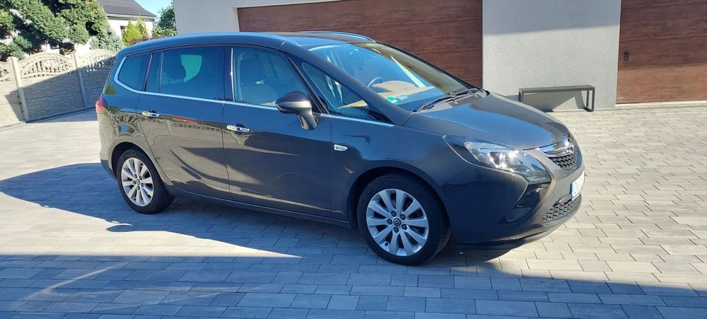 Opel Zafira Sprzedam w super stanie Opel Zafira Tourer