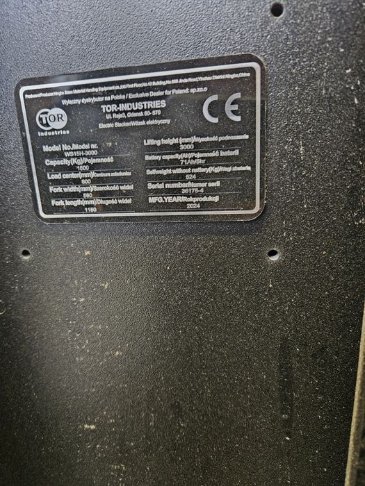 Paleciak elektryczny sztaplarka.