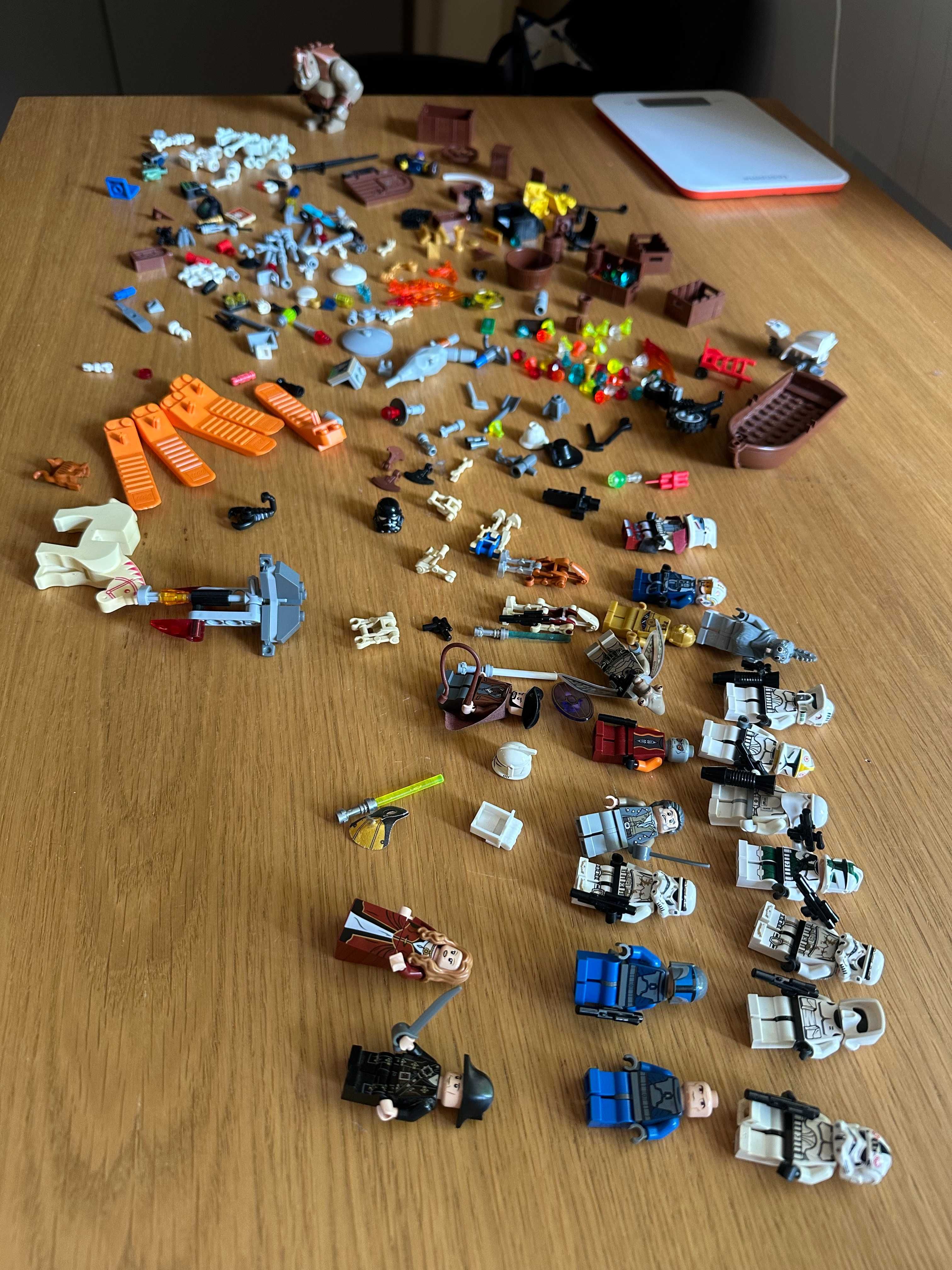Figurtki Star Wars + Akcesoria
