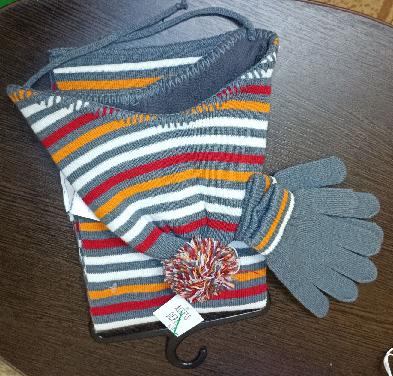 Набір новий для хлопчика: шапочка+шарф+рукавички