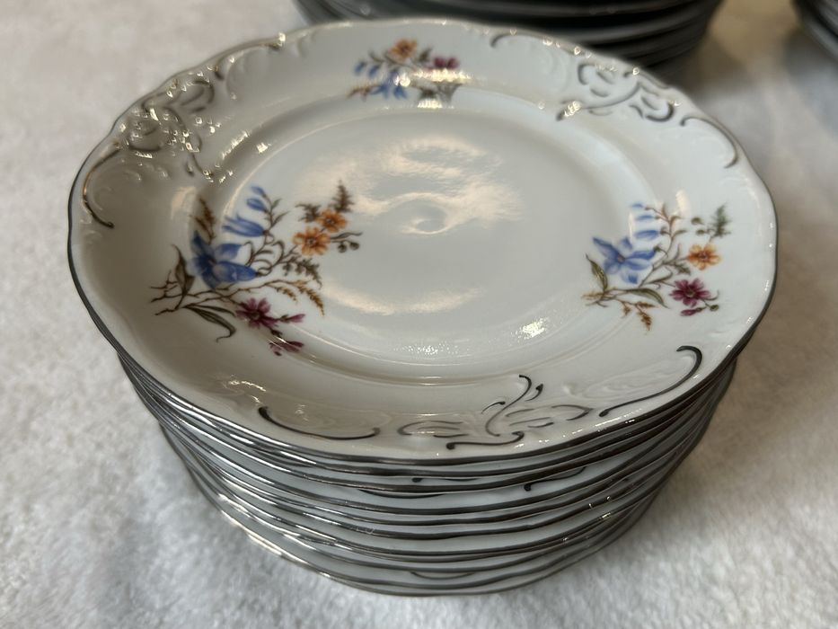 Nowa porcelana walbrzyska PRL na 12 osób