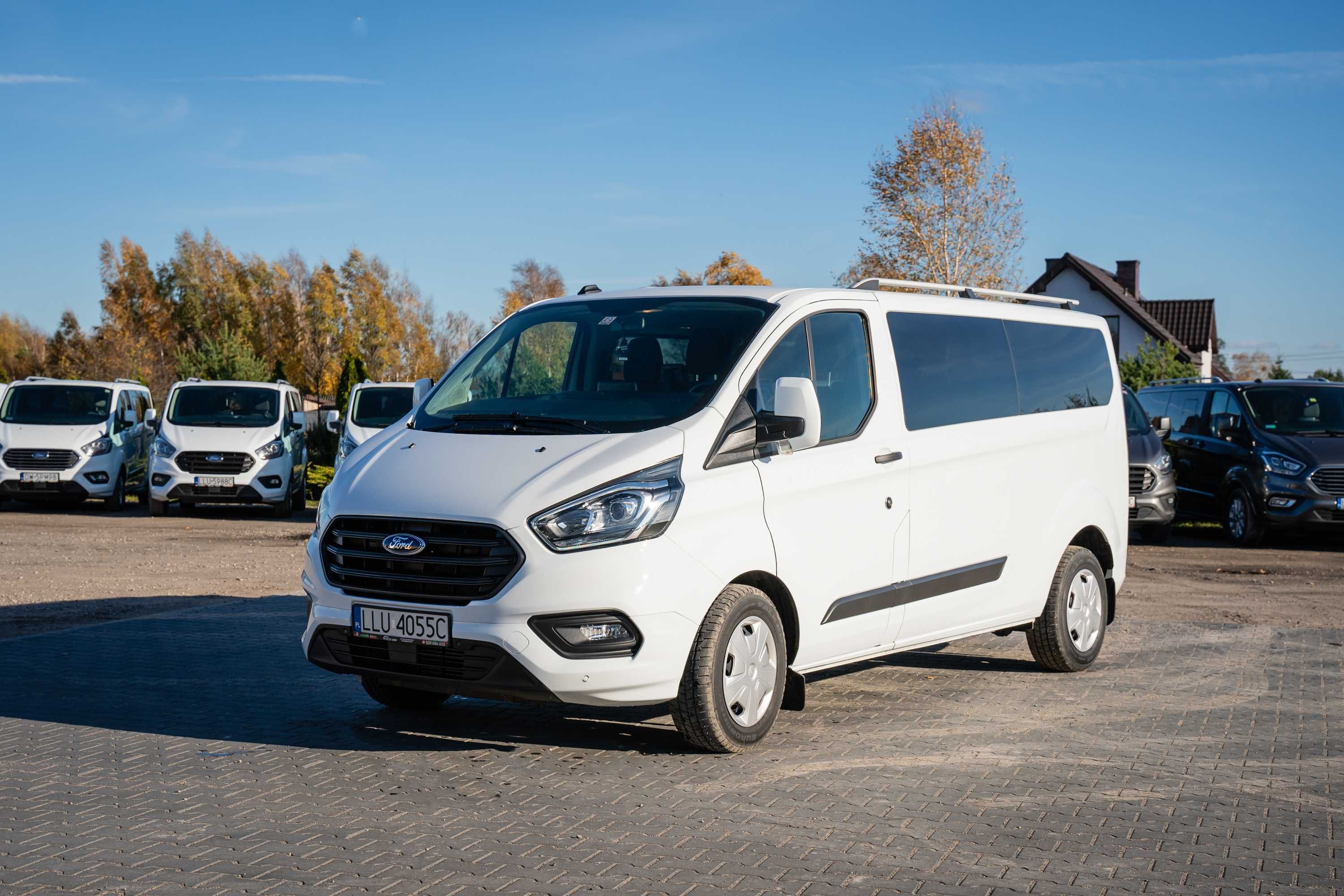 Bus 9-osobowy Wynajem do Wynajęcia Ford Transit Custom