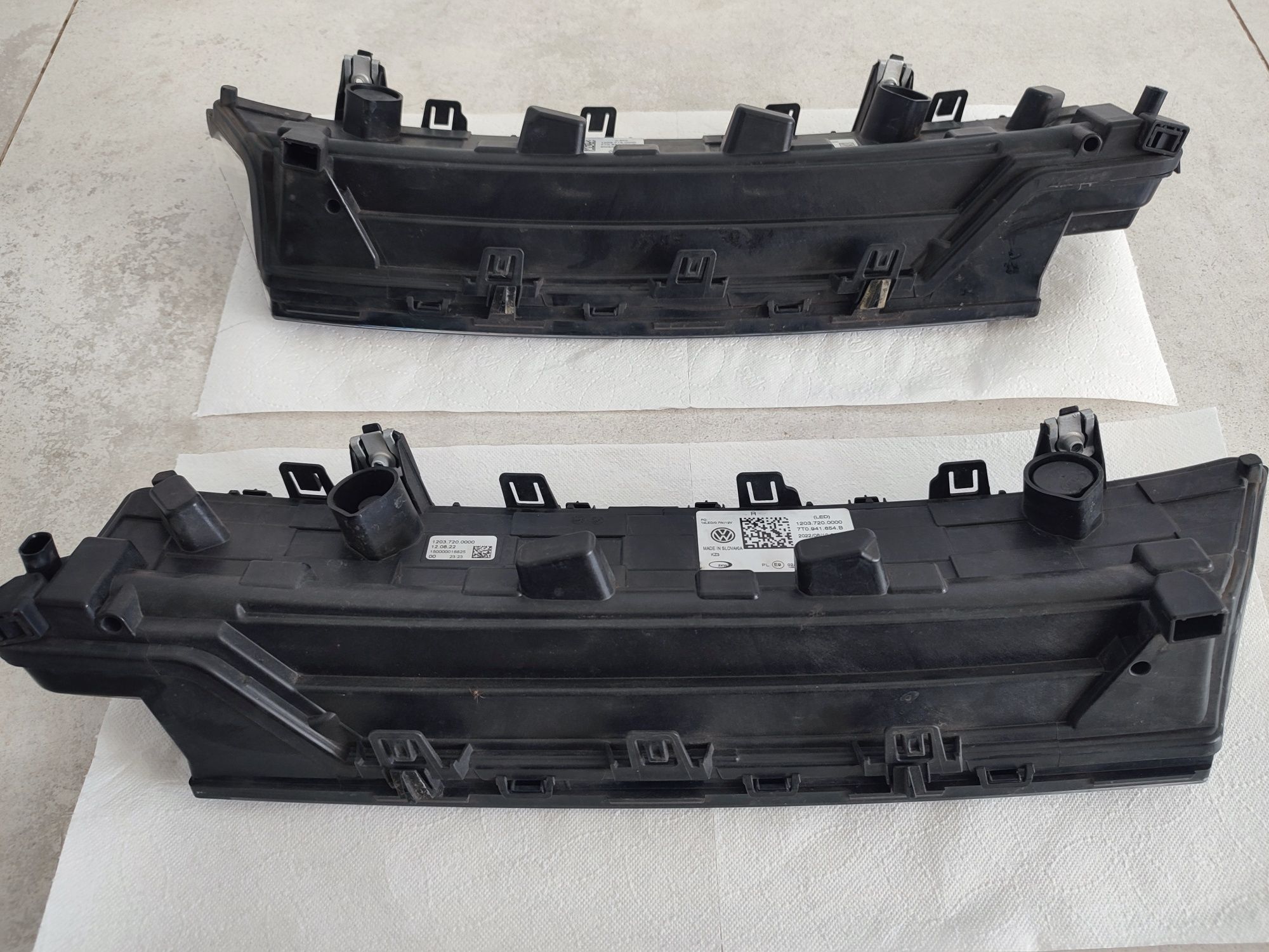Lampa LED L P Przód VW T7 7T0 22r Oryginał